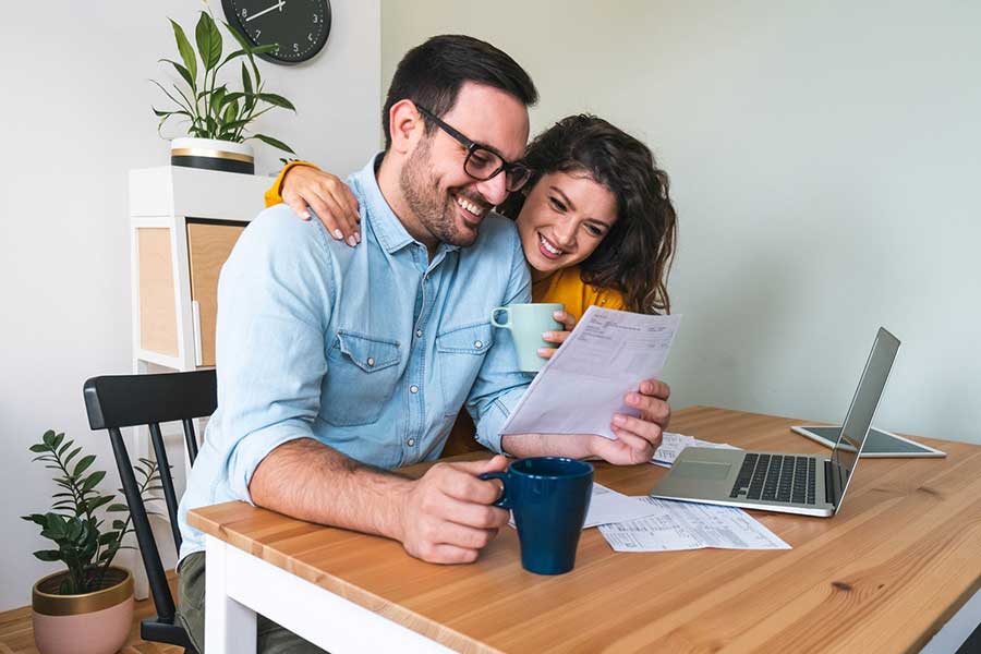 happy couple after credit repair