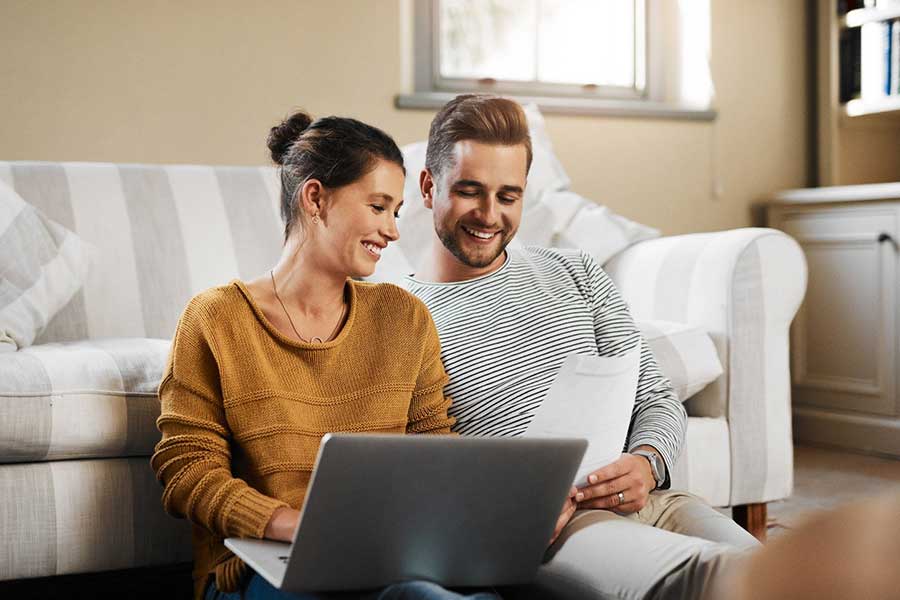 couple checking credit report