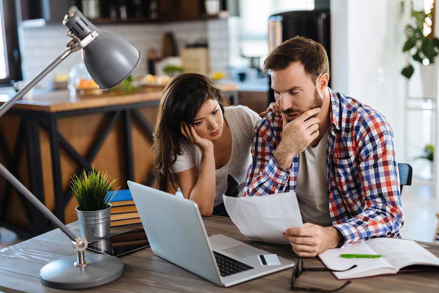 worried couple
